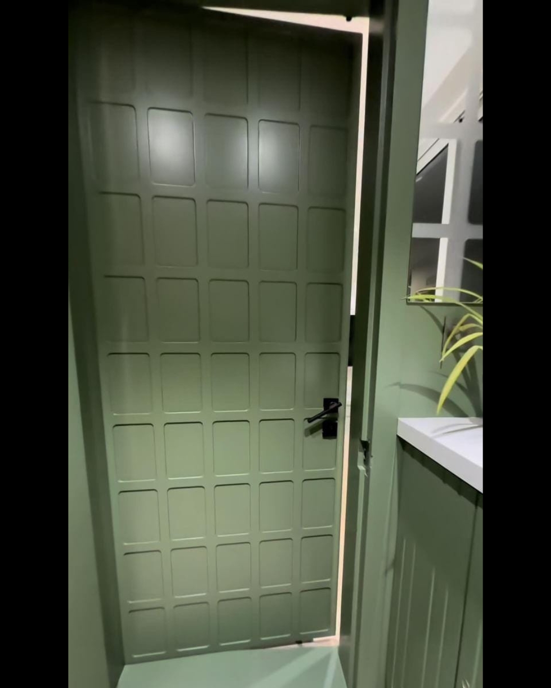 89